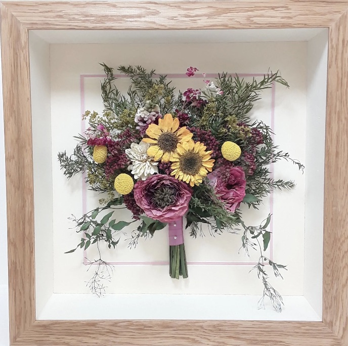 Wedding Bouquet Preservation and Pressed Flower Preservation
